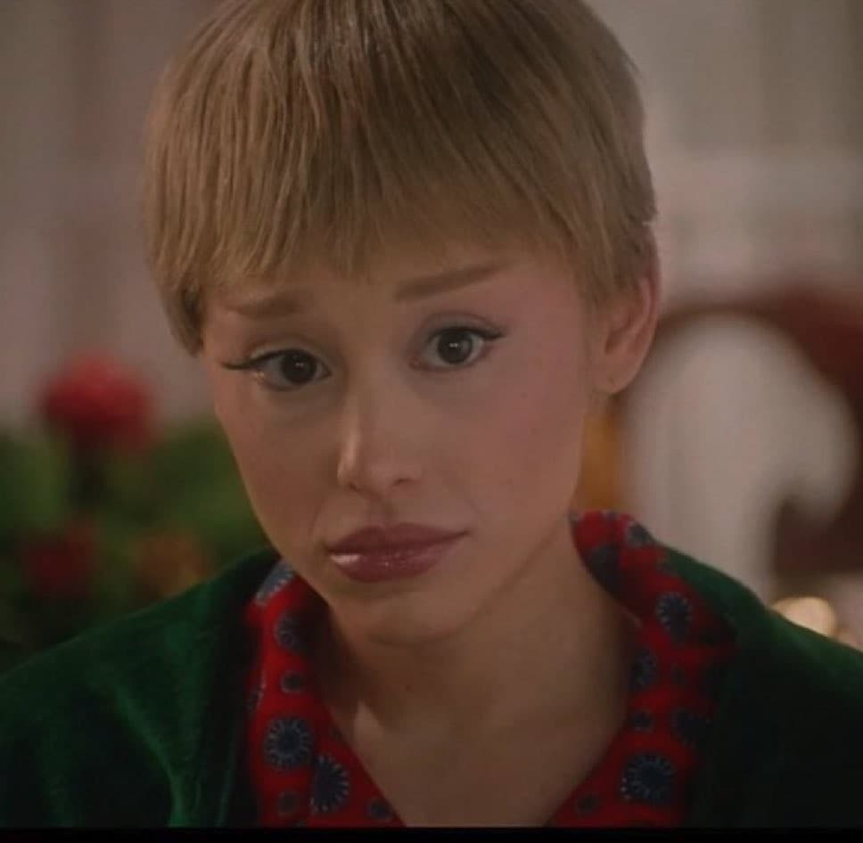 Ariana Grande As Kevin McCallister
