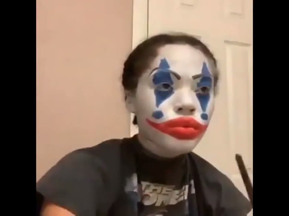 Clown Makeup Slander