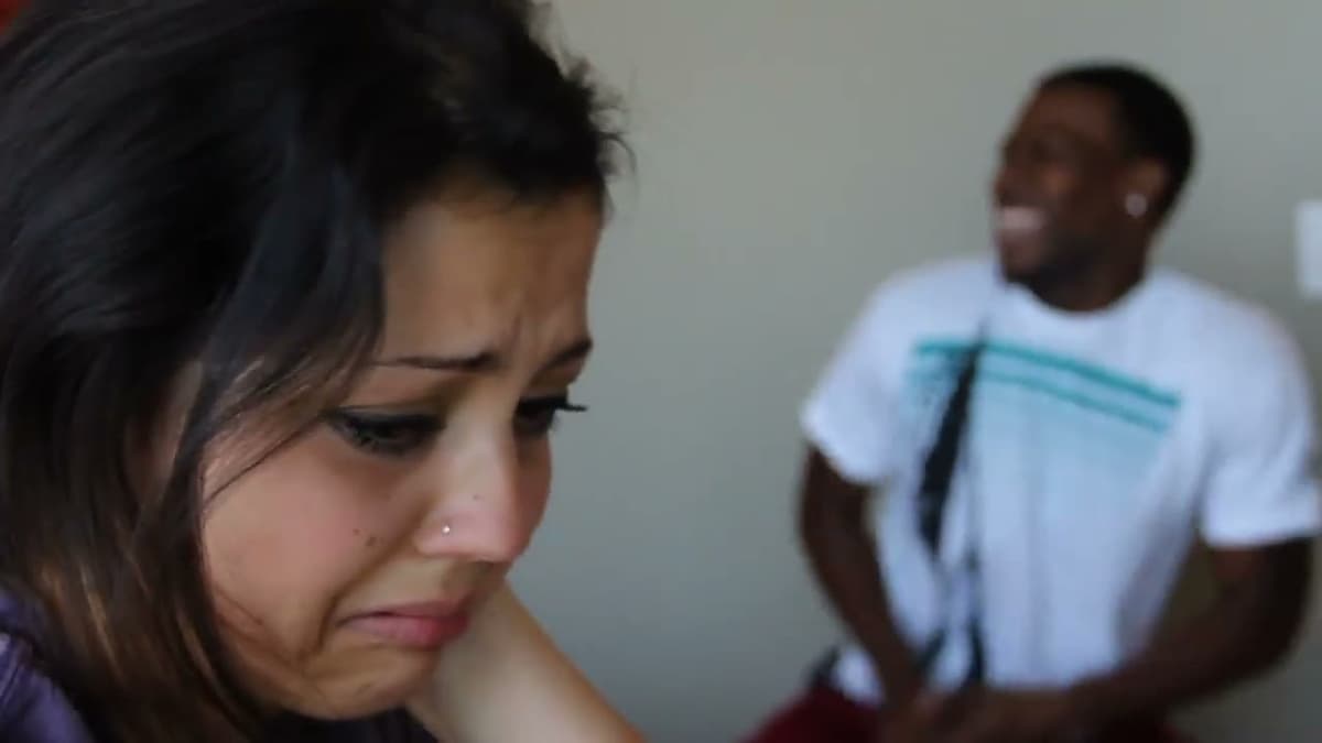 Crying Girl Dancing Guy