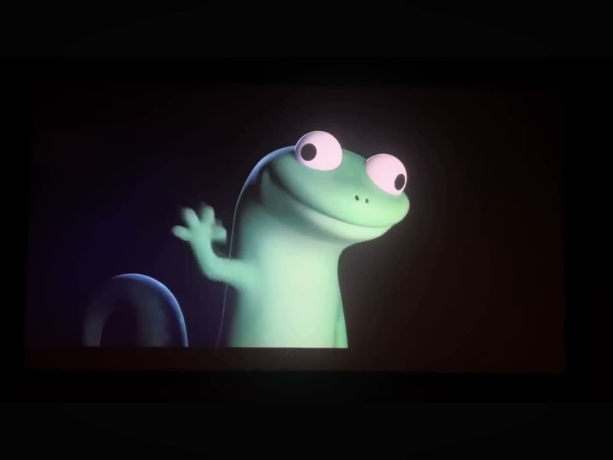 Tom the Lizard Waving
