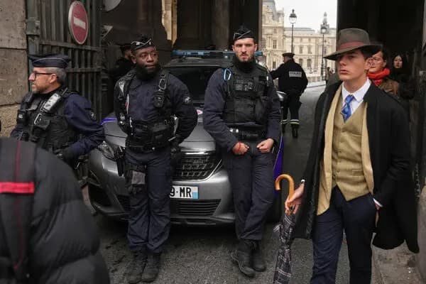Louvre Police meme template