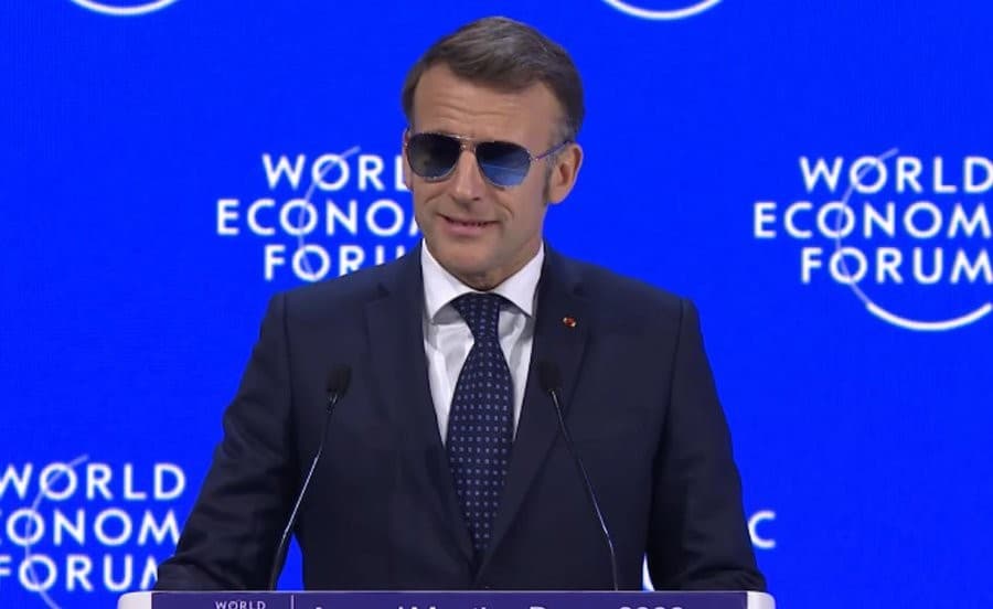 Macron Aurafarming meme template