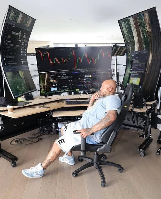 Multiple screen trading setup meme template