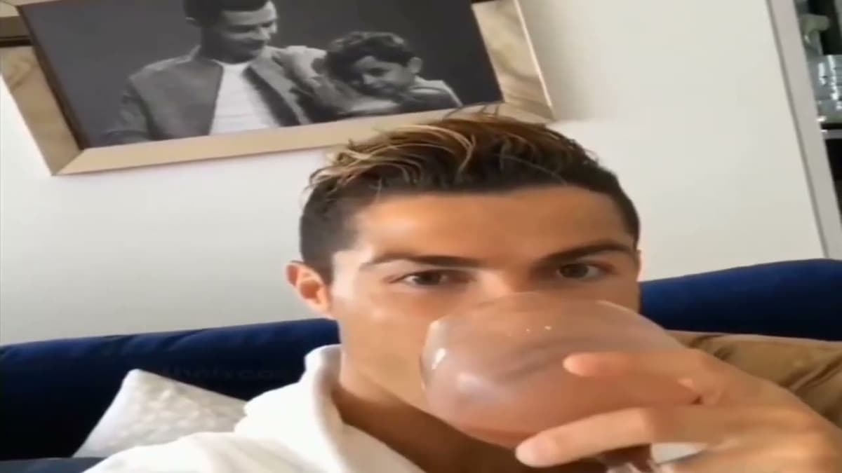 Ronaldo Drinking