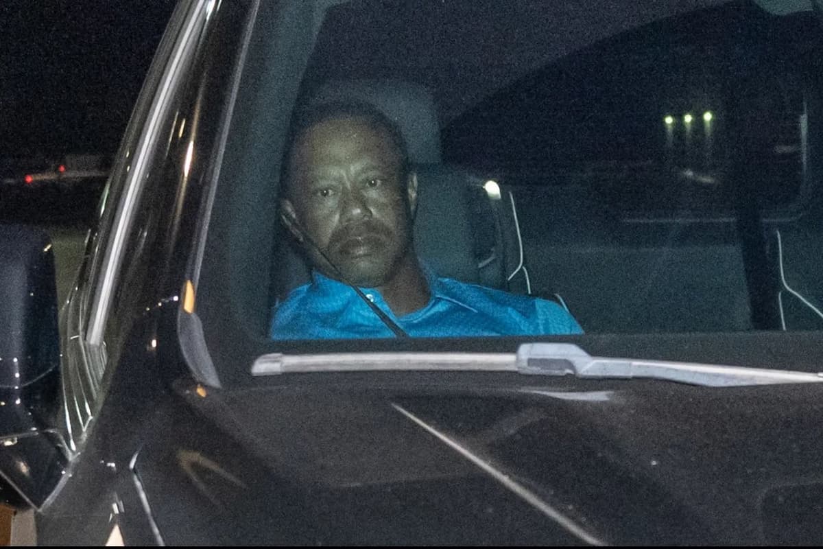Tiger Woods leaving Jail