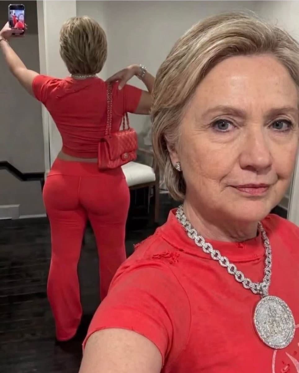 Hillary Clinton mirror selfie (AI Generated)