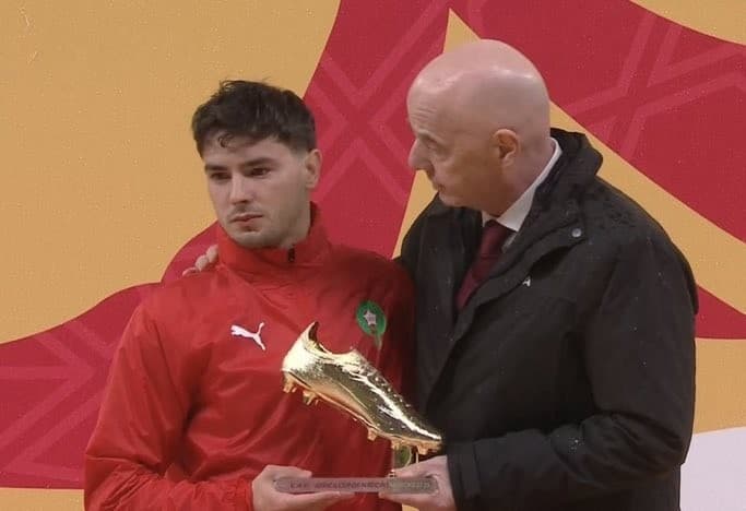 Infantino handing the topscorer award to Brahim Diaz AFCON 2025