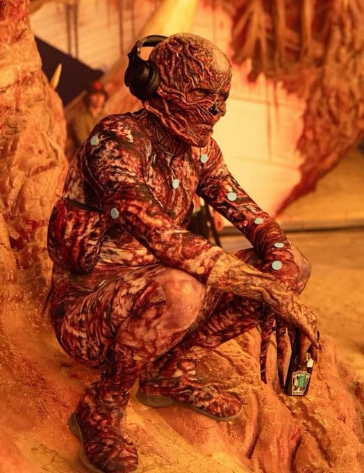 Jamie Campbell Bower / Vecna behind the scenes of "Stranger Things'