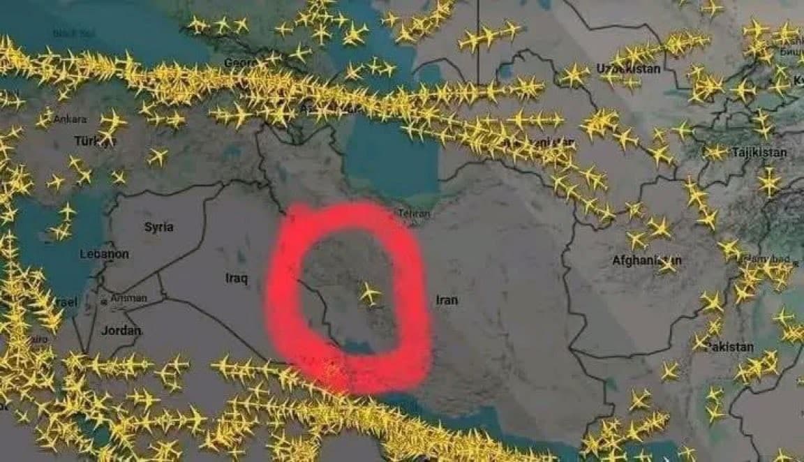 Lone flight crossing Iran