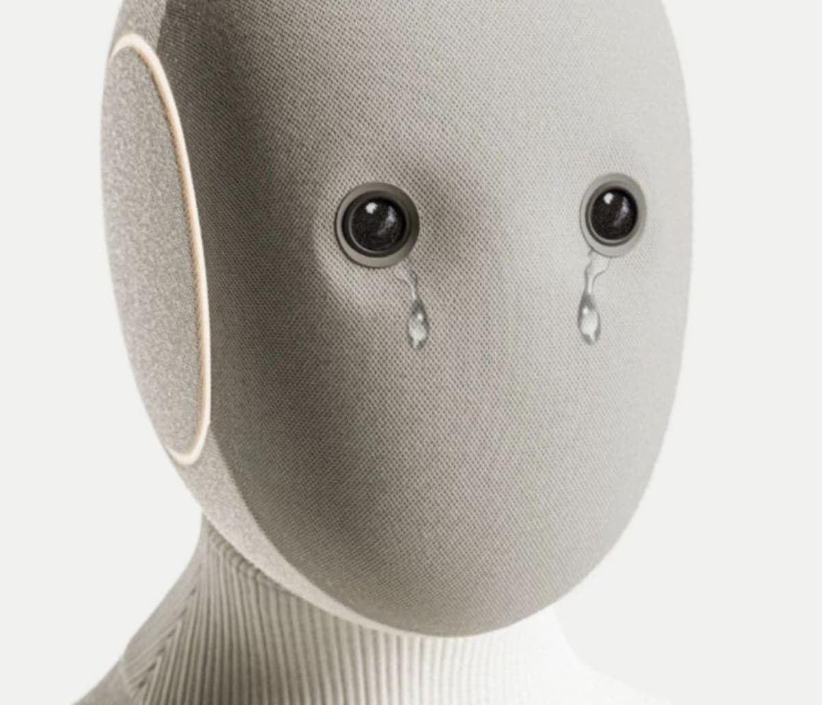 Neo Robot crying