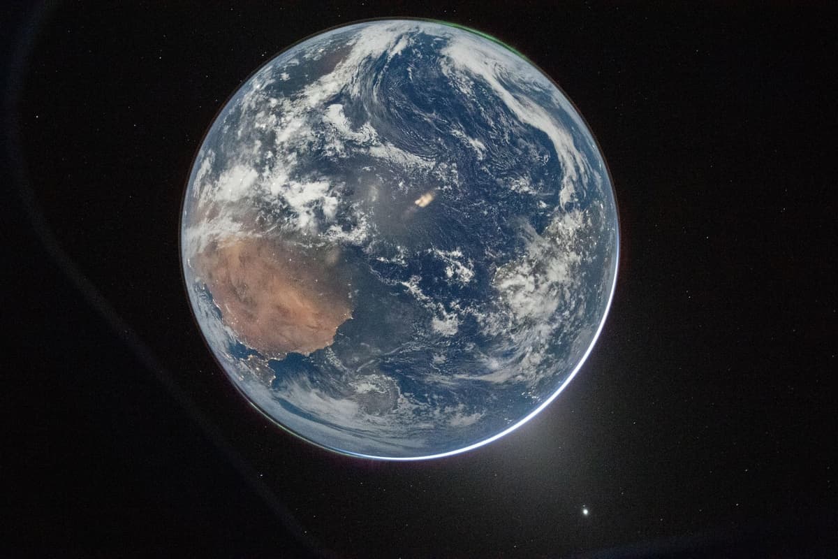 New photo of Earth by Artemis II crew