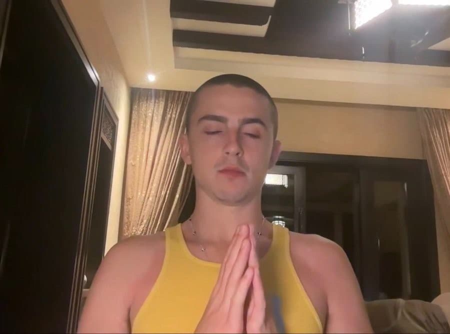 Timothée Chalamet praying meme template